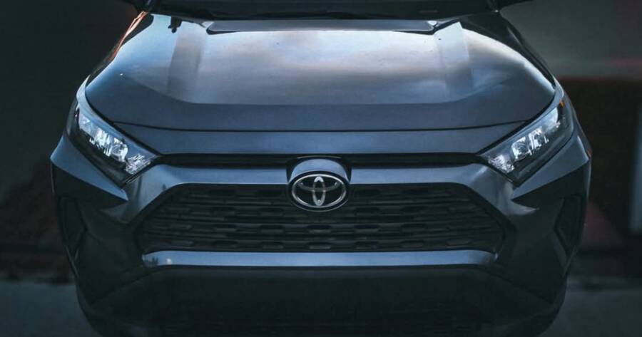 What Sets the 2026 Toyota RAV4 Apart?